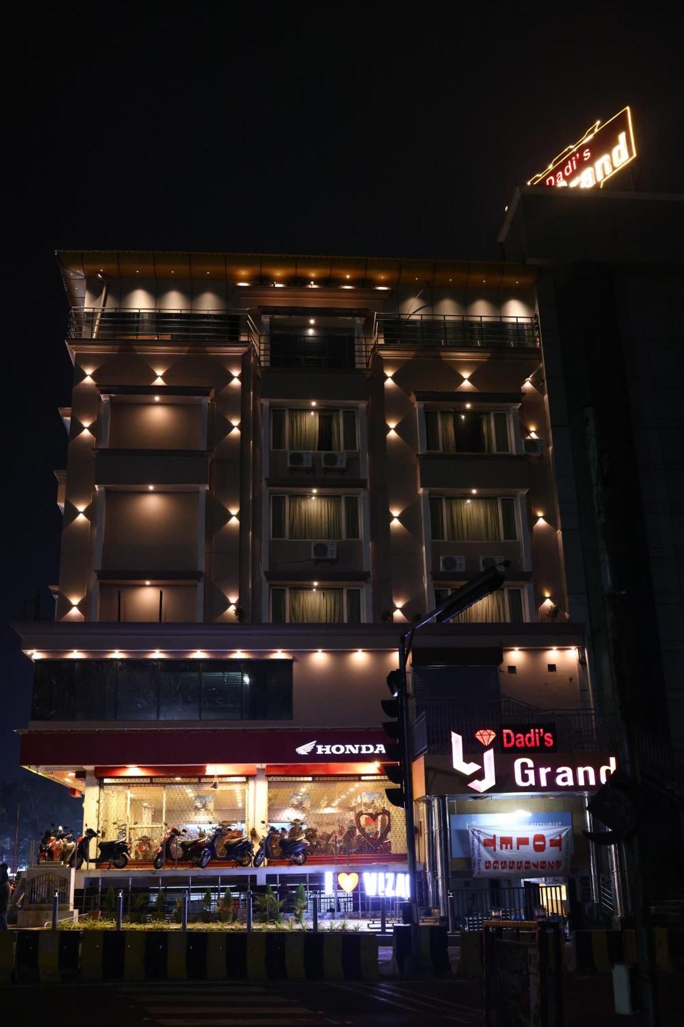 Lj Dadi'S Grand Hotel Visakhapatnam Exterior photo